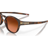 Oakley Latch, Matte Brown Tortoise w/ Prizm Brown Gradient