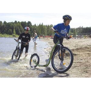 Kickbike Cross MAX 20D ja juomapullo + teline