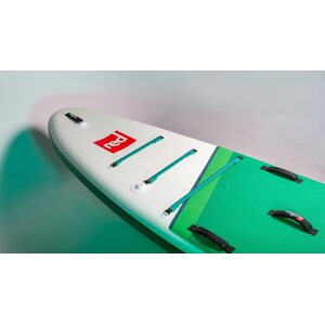 Red Paddle Co Voyager 12'6" x 32" package