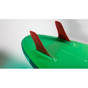 Red Paddle Co Voyager 12'6" x 32" package