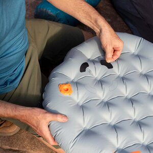 Sea to Summit Pillow Lock System