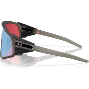 Oakley Latch Panel, Matte Grey Smoke w/ Prizm Snow Sapphire
