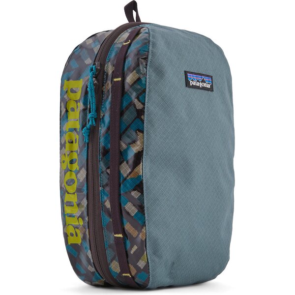 Patagonia Black Hole Cube Medium